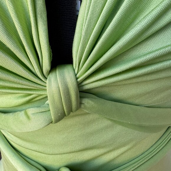 Page 100% silk green top; Size Small - Picture 7 of 10